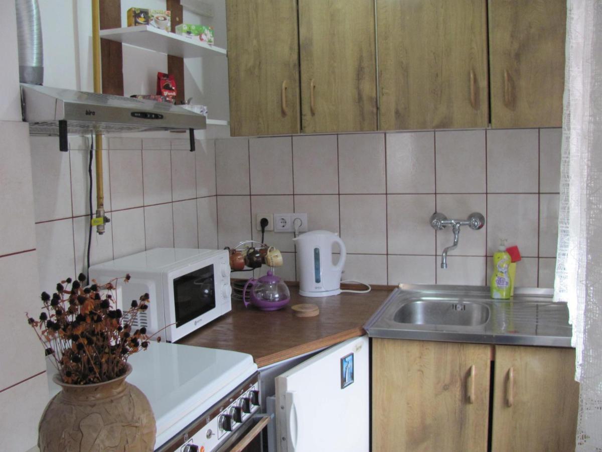 Apartment Safir - Free Parking Σαράγεβο Εξωτερικό φωτογραφία