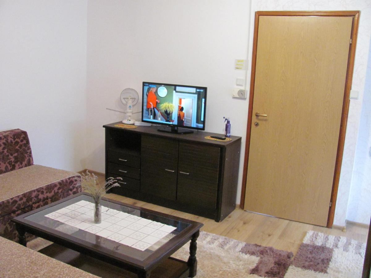 Apartment Safir - Free Parking Σαράγεβο Εξωτερικό φωτογραφία